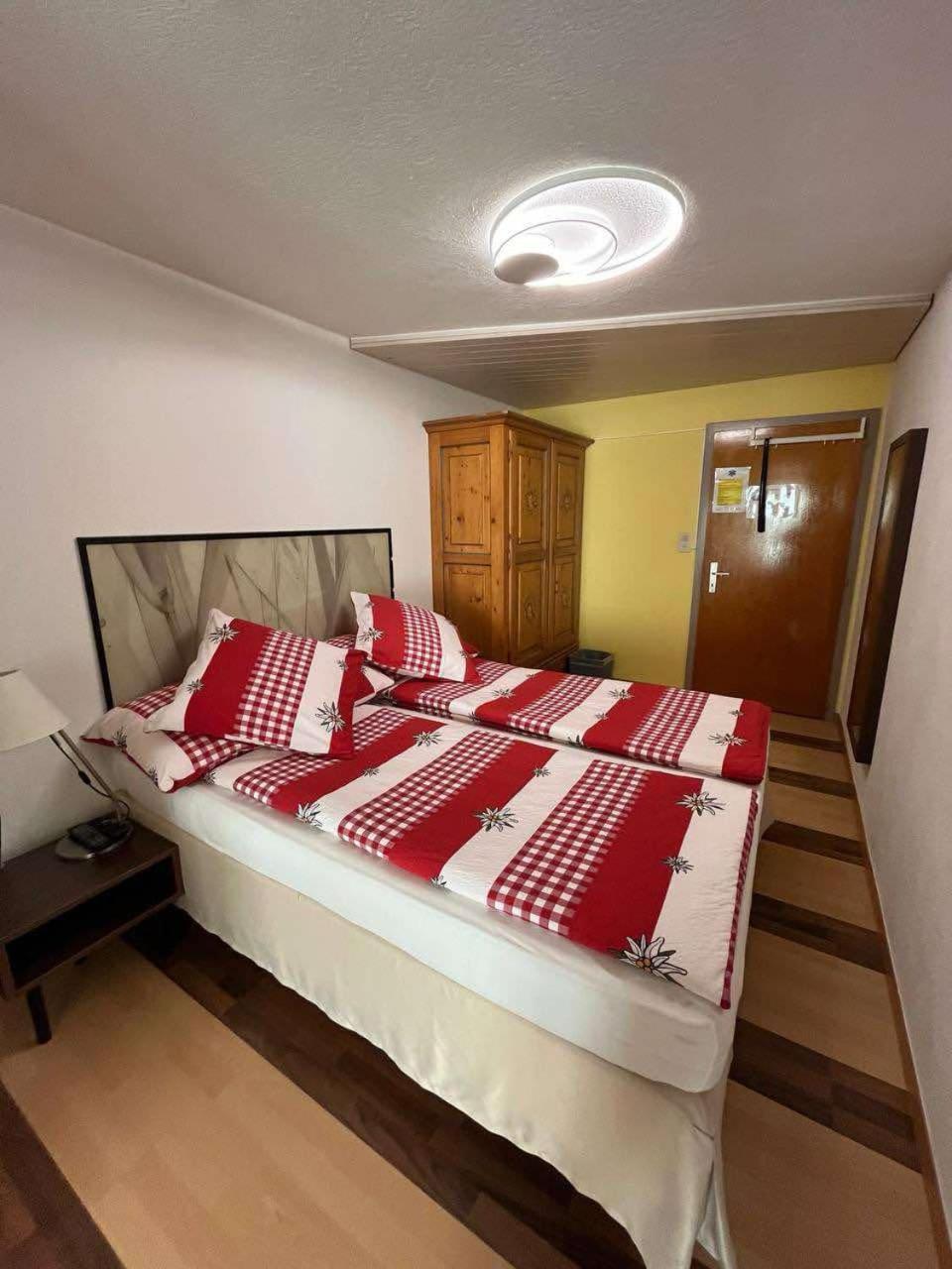 Guttet-Feschel Hotel Rhoneblick מראה חיצוני תמונה